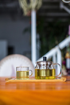 一壺清茶