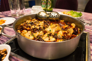 麻辣魚(yú)火鍋