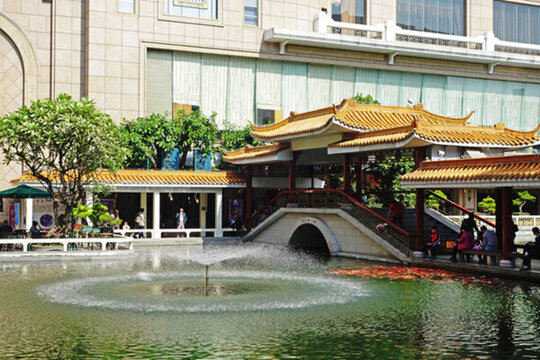 番禺賓館池塘噴泉