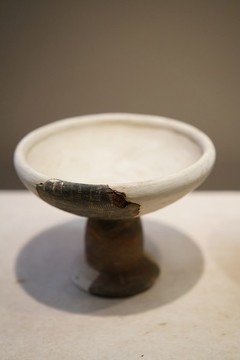 新石器時代青池遺址陶豆