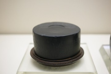 明代顧從義摹刻石鼓文石硯