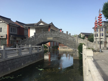 古橋