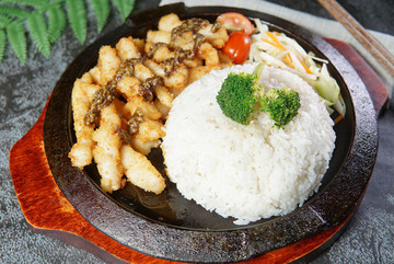 鐵板雞柳飯