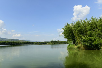 湖光山色