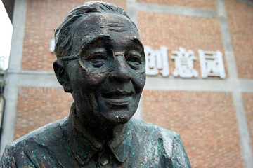 勞動(dòng)工人雕塑