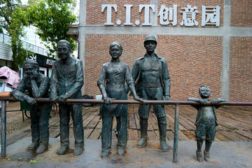 勞動(dòng)工人雕塑