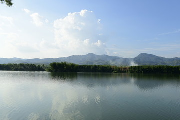湖光山色