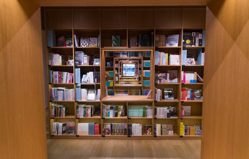 書店書架