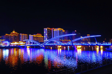 延吉大橋燈光夜景