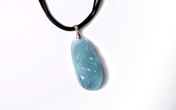 海藍(lán)寶石吊墜