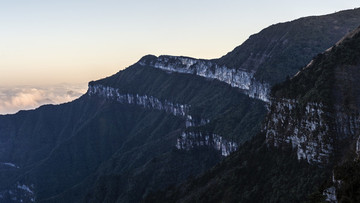 驕頂山