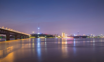 武漢長江大橋夜景