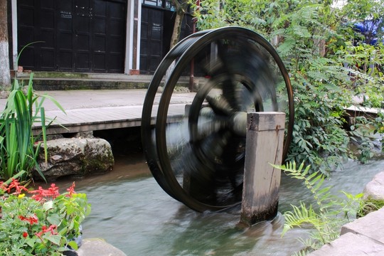 平樂古鎮(zhèn)老街動感小水車