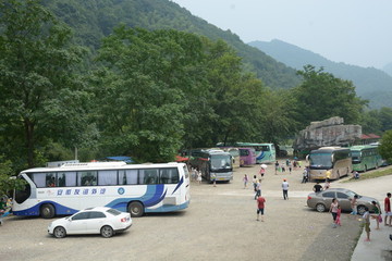 怪潭景區(qū)