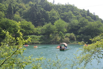 秋浦河風(fēng)光