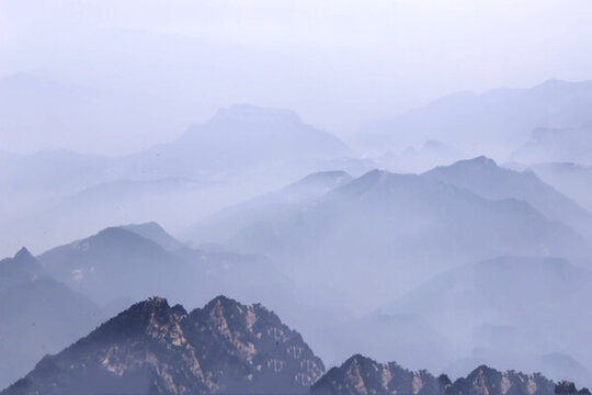 水墨遠山