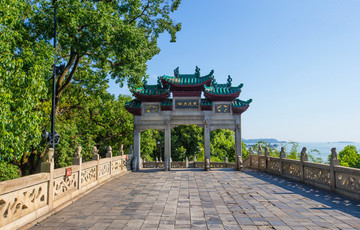 岳陽樓