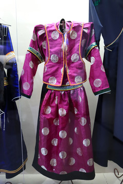 已婚婦女鑲邊袍