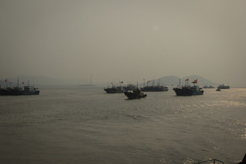 象山石浦漁港海面