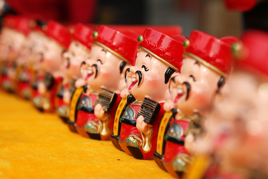 一排小財(cái)神