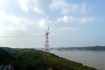 電力鐵塔
