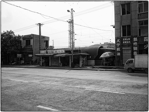 綿陽(yáng)一環(huán)路西段人行地道入口舊照