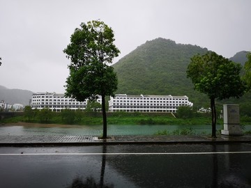 秋浦河畔