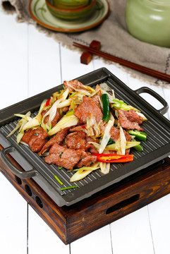 鐵板炒烤肉