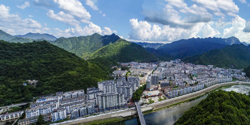 石臺(tái)縣城全景