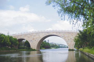 石拱橋