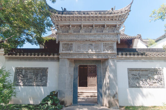 中式古建門頭
