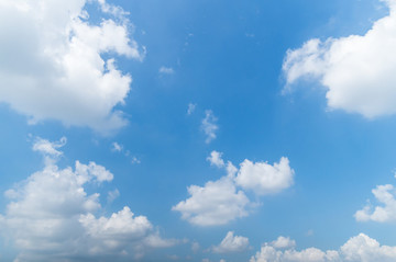 天空白云