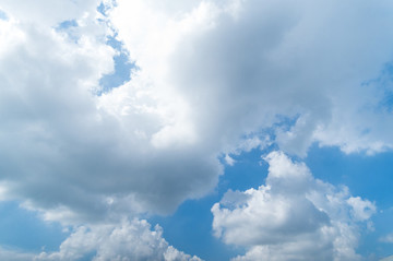 天空白云