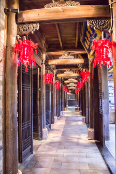 銀飾店走廊
