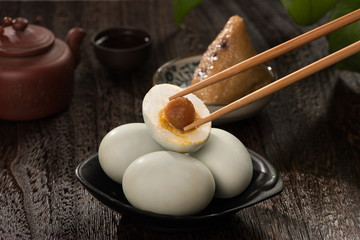 咸蛋鹽蛋咸鴨蛋冒油咸蛋黃