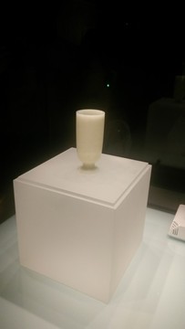 白玉杯