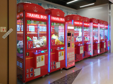 夾公仔機(jī)抓娃娃機(jī)