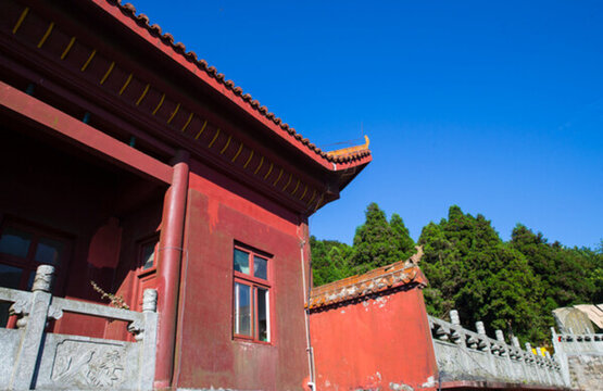 屋檐