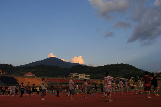 夕陽紅云