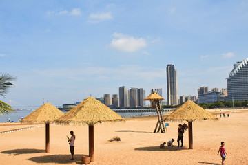 海灘草亭