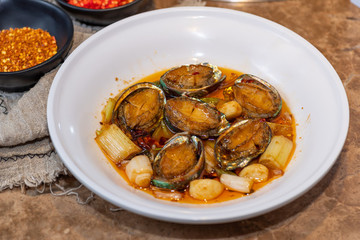 香辣鮑魚(yú)