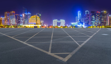 道路路面和杭州城市天際線