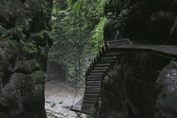 坐龍峽風(fēng)景