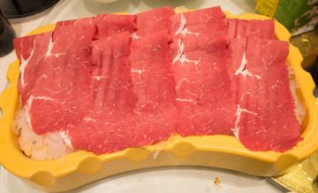 火鍋食材涮牛肉
