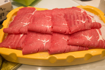火鍋食材涮牛肉