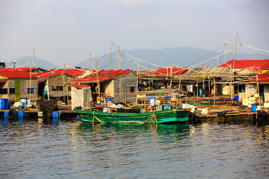 中國海南南灣猴島漁排