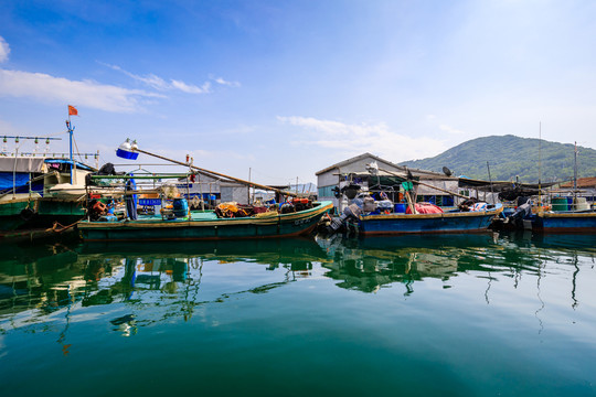 中國海南南灣猴島漁排