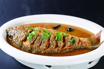 紅燒黃河大鯉魚(yú)