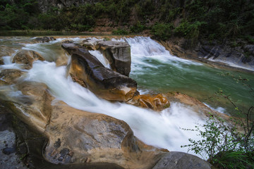 八泉峽風(fēng)光