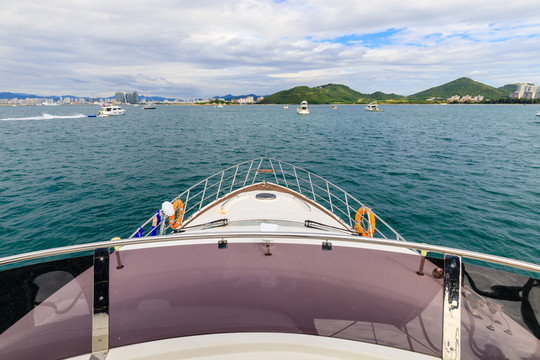 中國(guó)三亞游艇出海